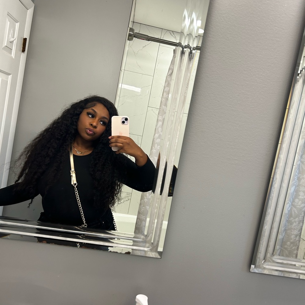 Meet your Posher, Tamia